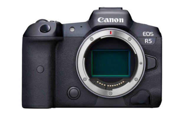 Canon EOS R5 Camera With RF24–105mm F4 L IS USM Lens Kit - Image 3