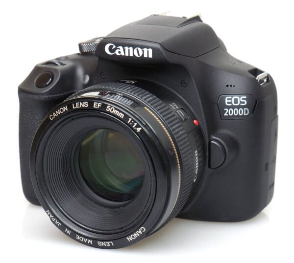 Canon EOS 2000D With 18-55mm Lens